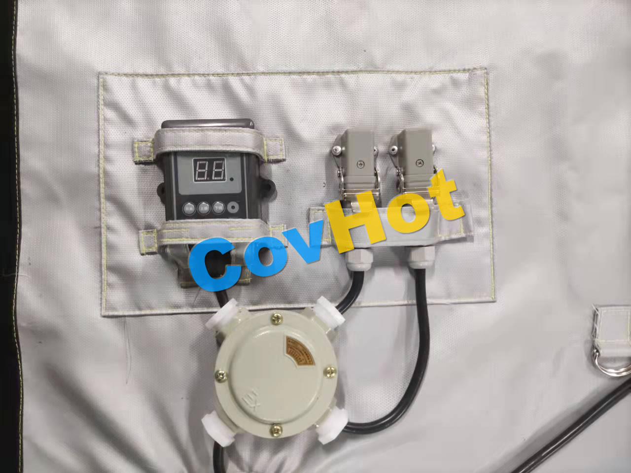 電伴熱<a href=http://www.sdjmqj.cn/e/tags/?tagname=%E4%BF%9D%E6%B8%A9%E5%A5%97 target=_blank class=infotextkey>保溫套</a>