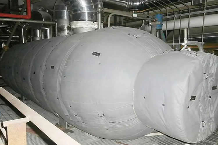 再沸器保溫,再沸器<a href=http://www.sdjmqj.cn/e/tags/?tagname=%E4%BF%9D%E6%B8%A9%E5%A5%97 target=_blank class=infotextkey>保溫套</a>,<a href=http://www.sdjmqj.cn/e/tags/?tagname=%E6%8D%A2%E7%83%AD%E5%99%A8%E4%BF%9D%E6%B8%A9 target=_blank class=infotextkey>換熱器保溫</a>